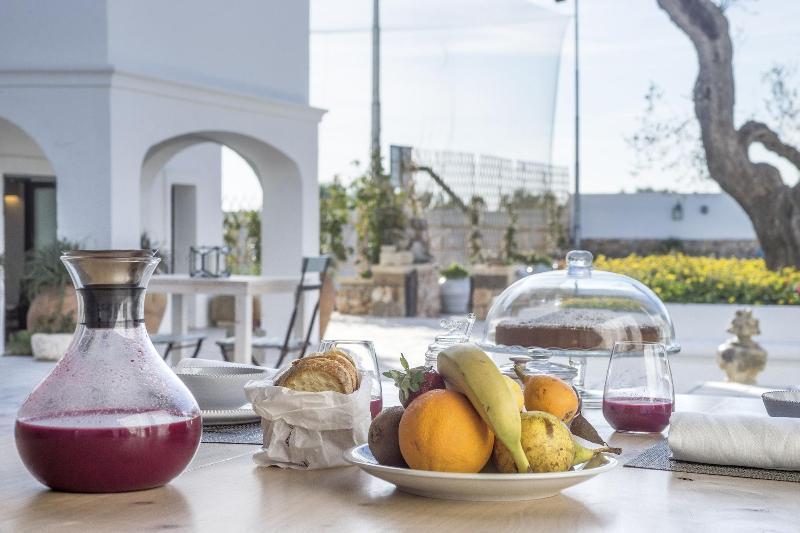 Masseria Le Mandorle Ugento Bagian luar foto