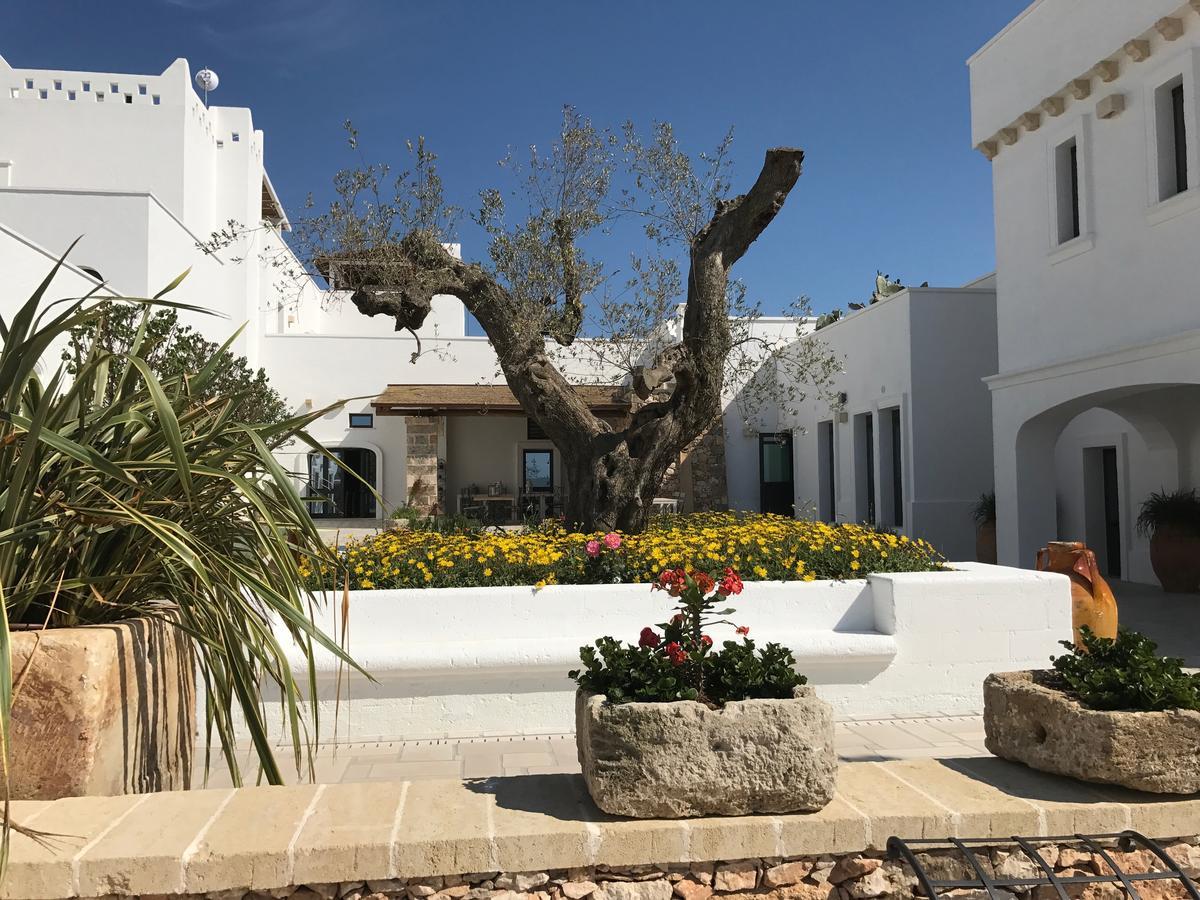 Masseria Le Mandorle Ugento Bagian luar foto